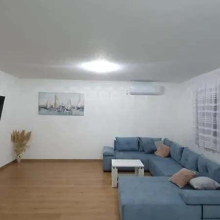 Apartment Hope