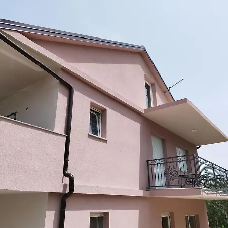 Hope Apartment Zmijavci